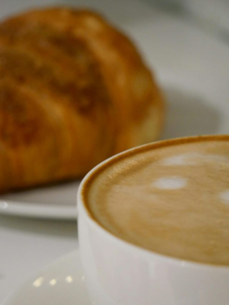 La colazione al Cordialino, bar di paese di Arcore